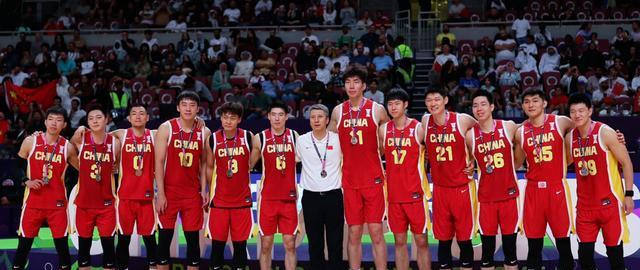 最后那球, 这届的男篮 最后那球, 这届的男篮