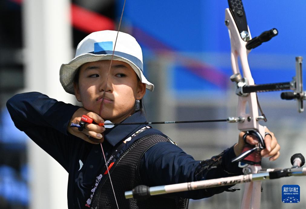 与加拿大队, 与教练在比, yid