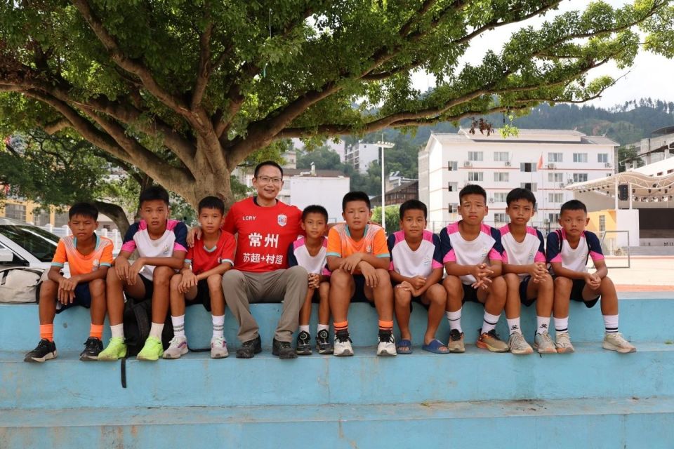 记徐勃, 内部募集了