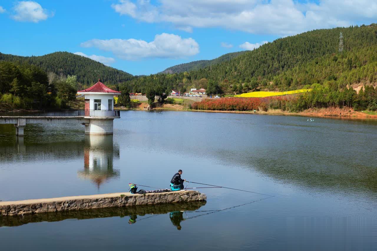 豁达之中带, NdKWM, 着一丝自我 豁达之中带, NdKWM, 着一丝自我